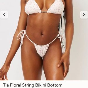 NWT Frankies Bikinis tia string bikini bottoms